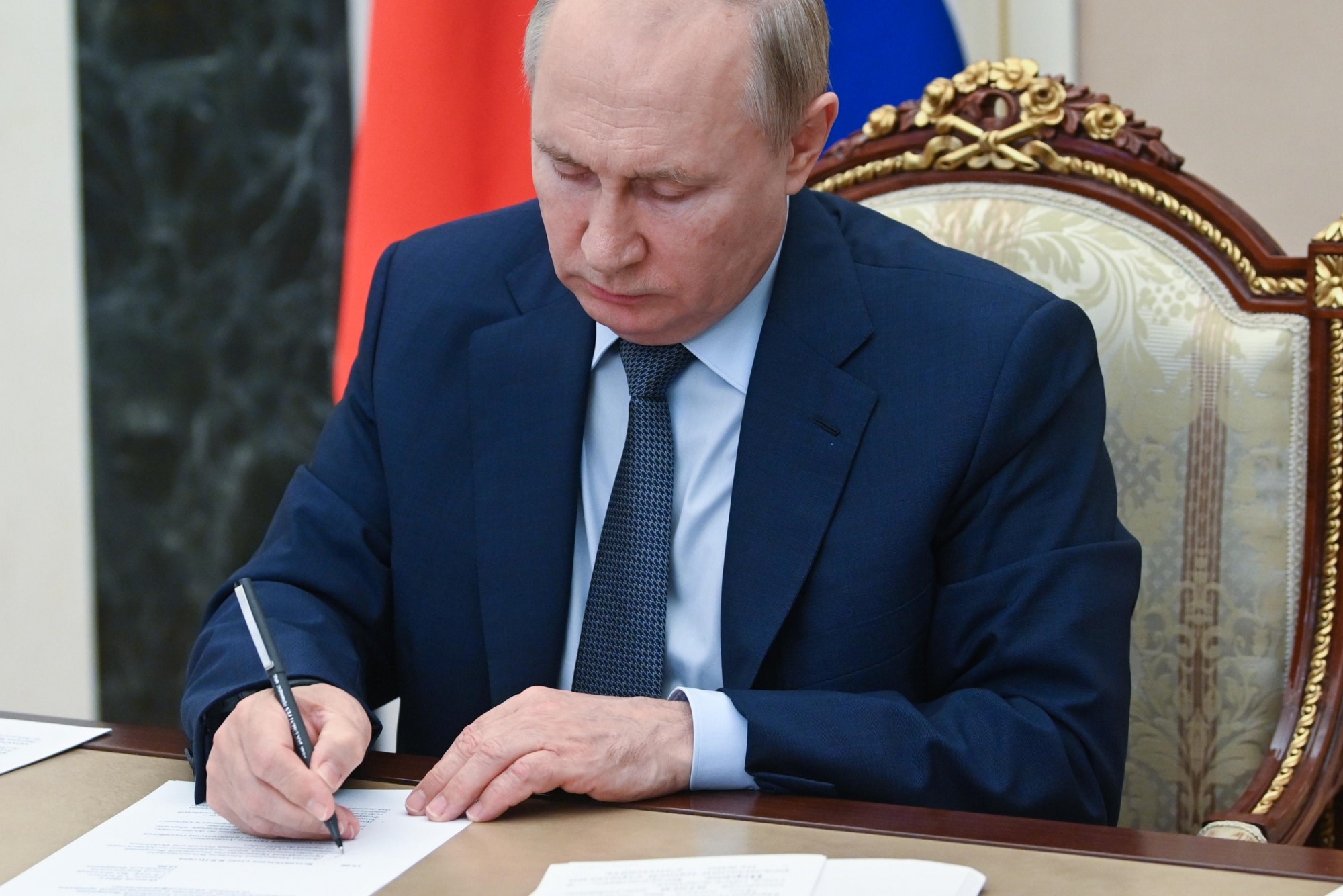 Путин подписал закон о цифровом рубле