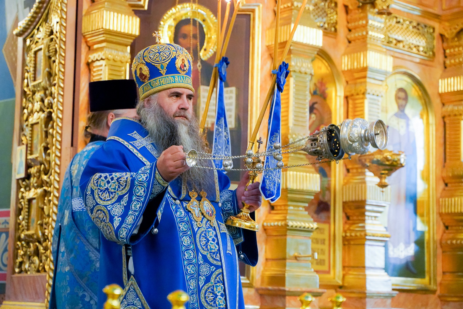 Митрополит Георгий возглавил богослужение в кафедральном соборе