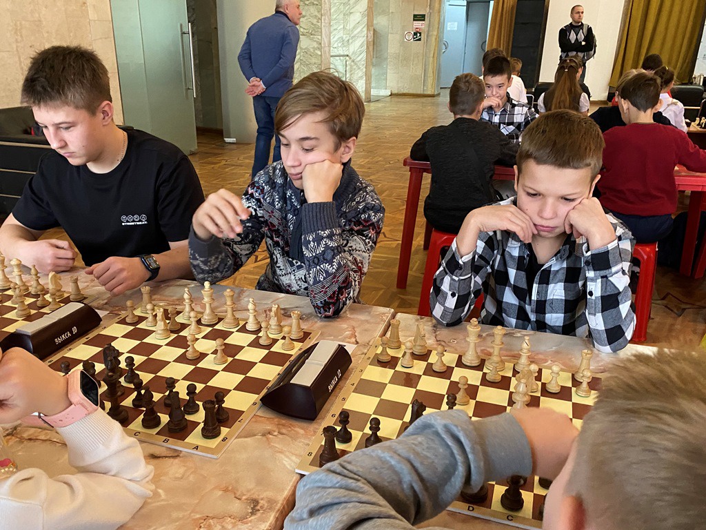 Школы выявили сильнейших шахматистов