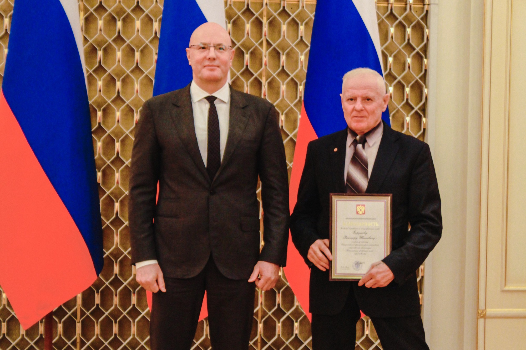 Главный тренер выксунской школы самбо Виктор Егрушов получил благодарность от Путина