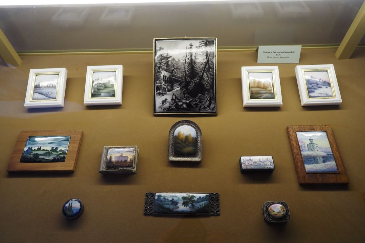 Выставку ростовской финифти открыли в музее