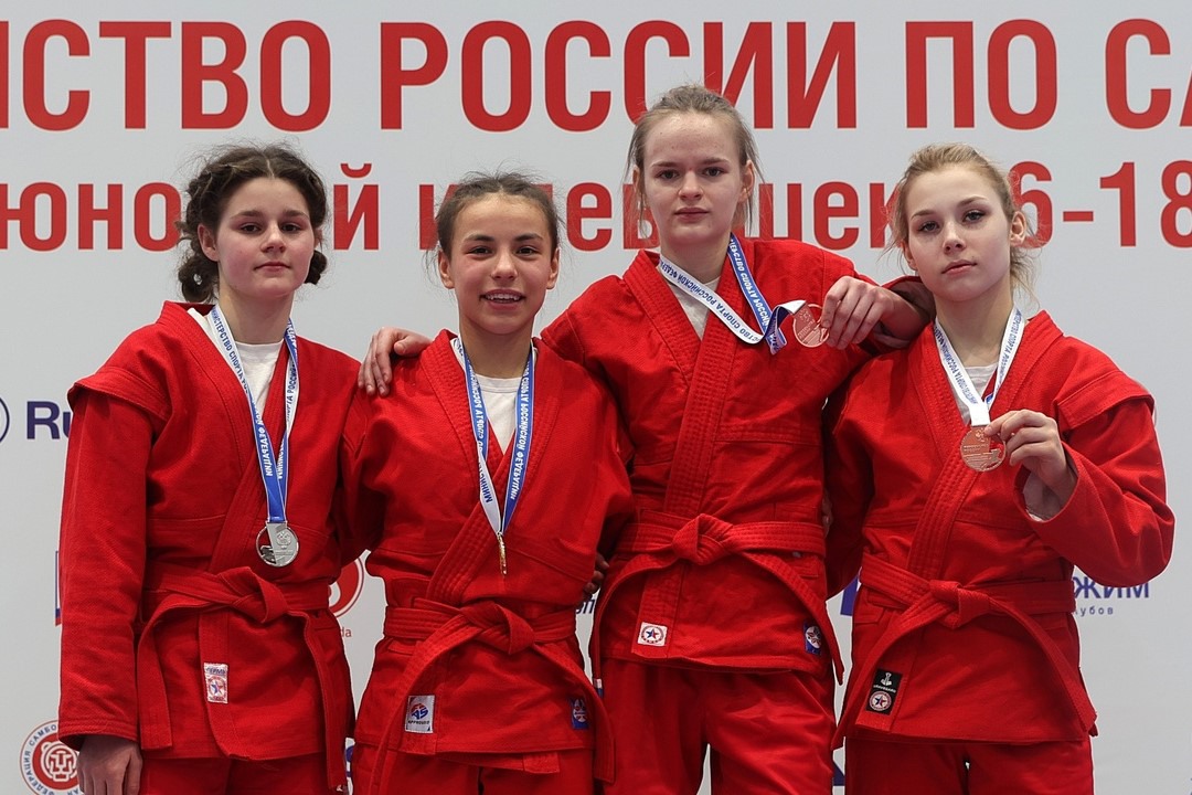 Анастасия Залётина стала серебряным призёром первенства России по самбо