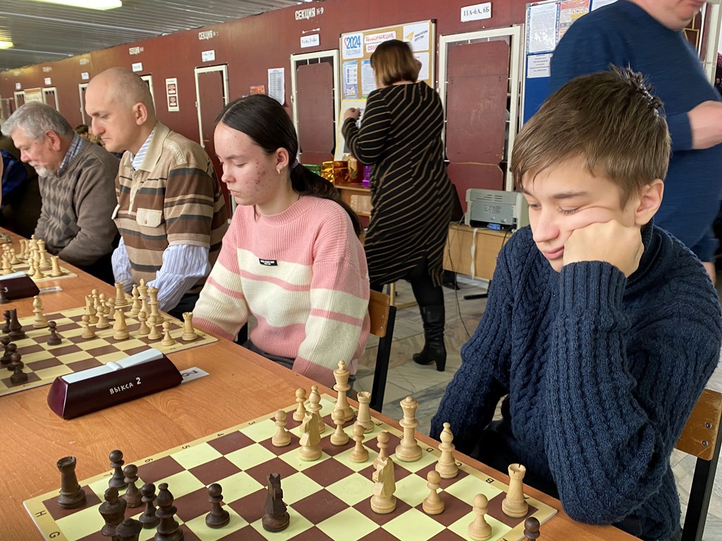 Максим Немкин стал третьим на шахматном турнире в Вознесенском