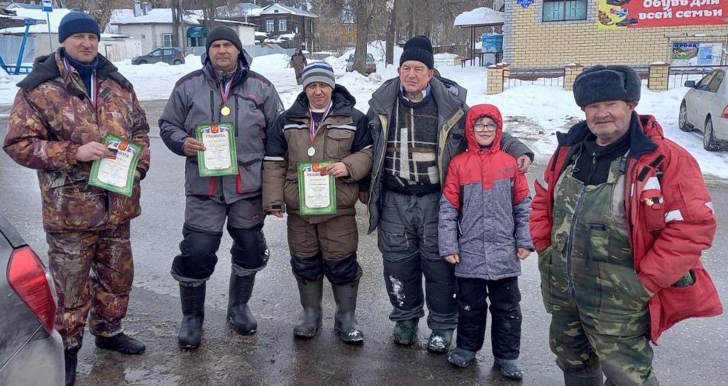 Роман Зуев стал чемпионом Выксы по зимней рыбалке
